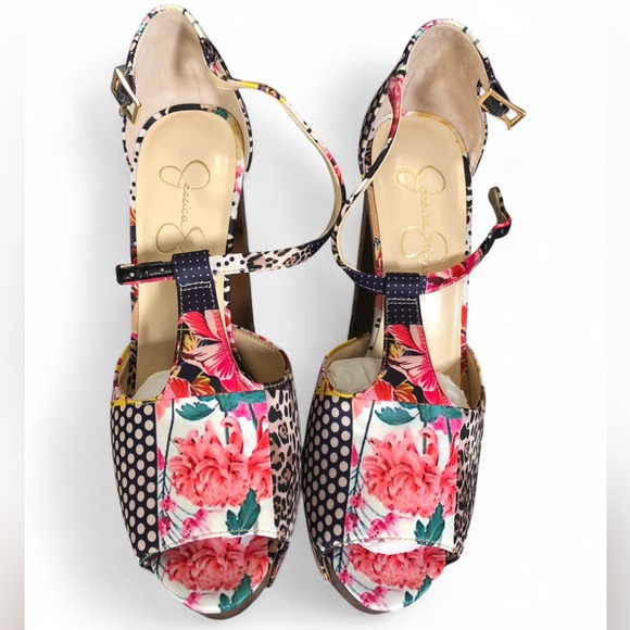 Jessica Simpson Platform Heels - Picture 4 of 5